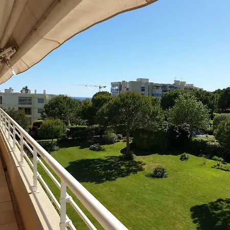 Appartement Moderne & Lumineux Avec Toit Terrasse ! *